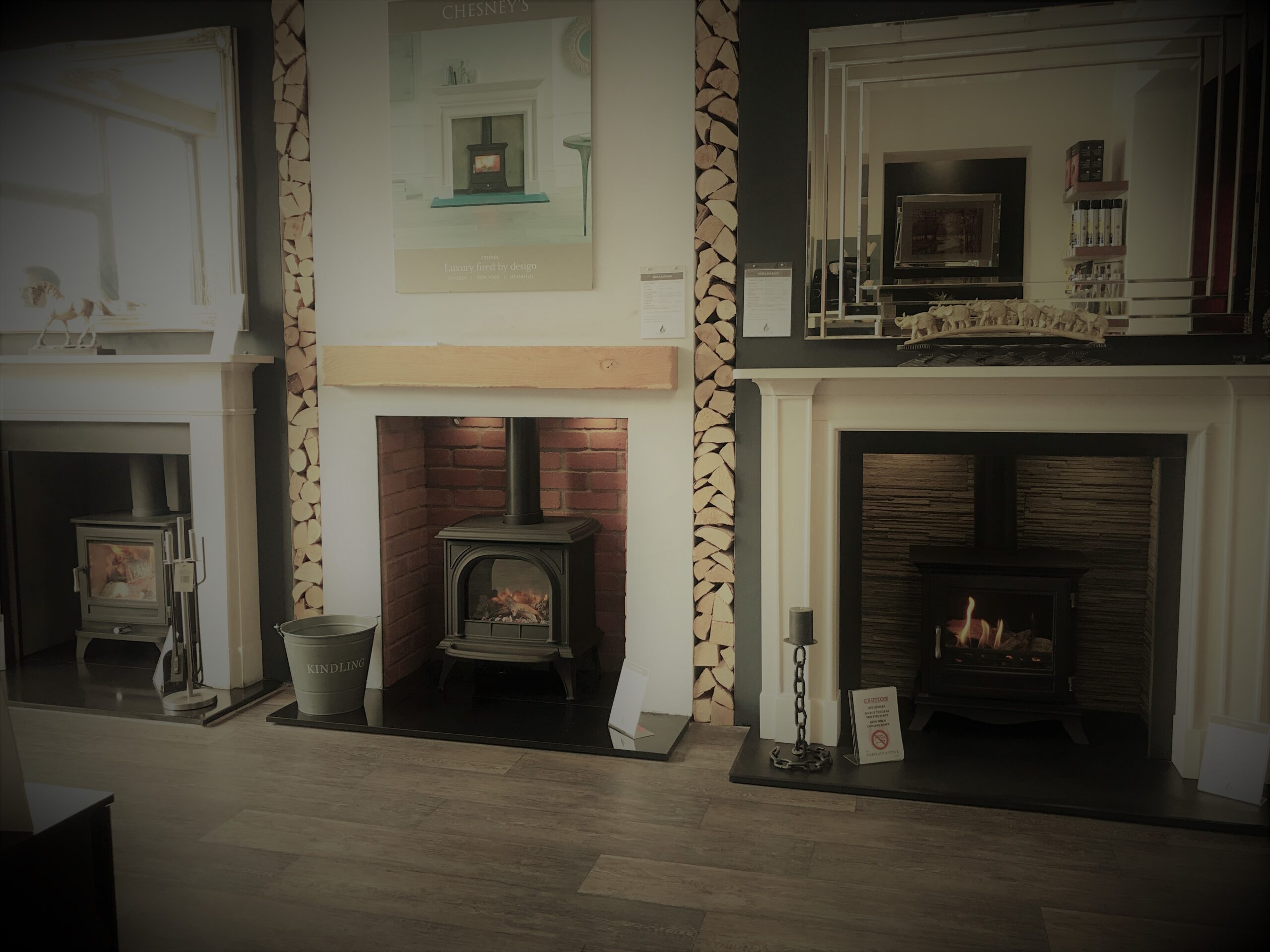 Showroom inside 3